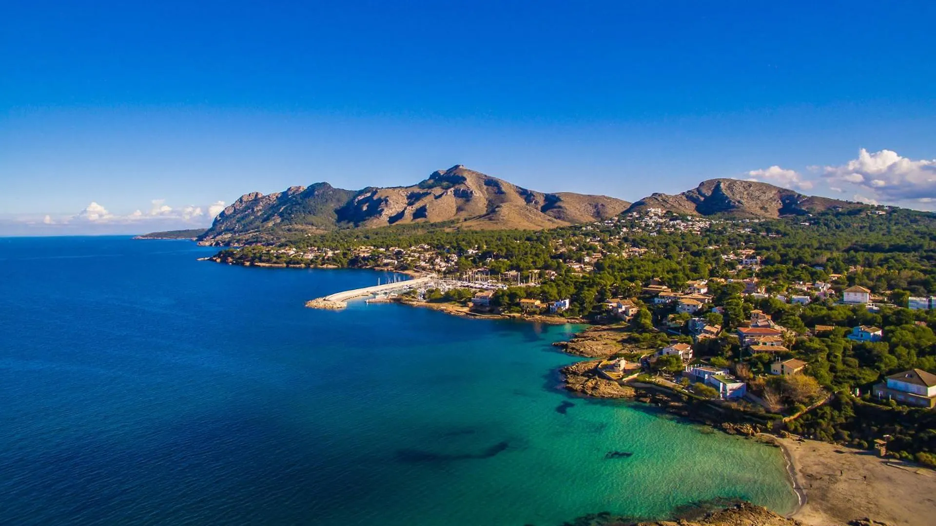 Ideal Property Mallorca - Villa Can Torrens Alcudia  Spain